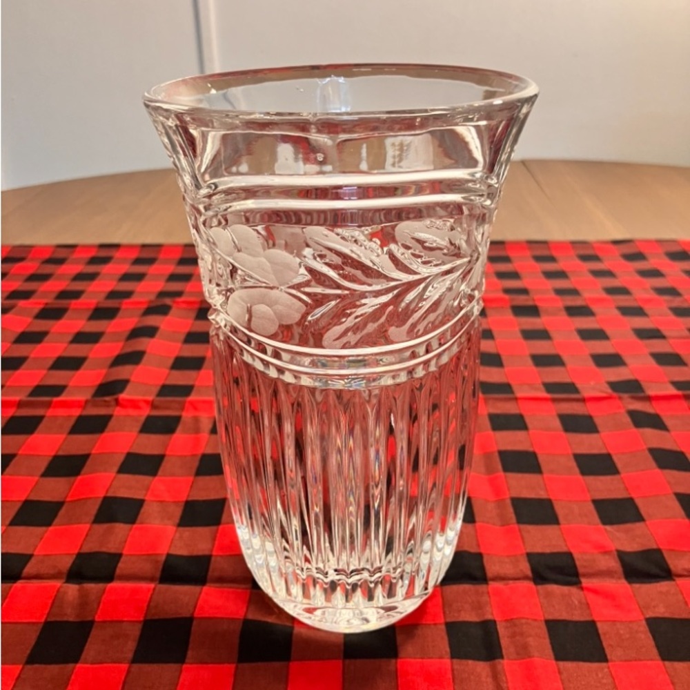 Vintage Zajecar 24% Lead Crystal Vase Frosted Etching Flowers And Leaves 8” Tall